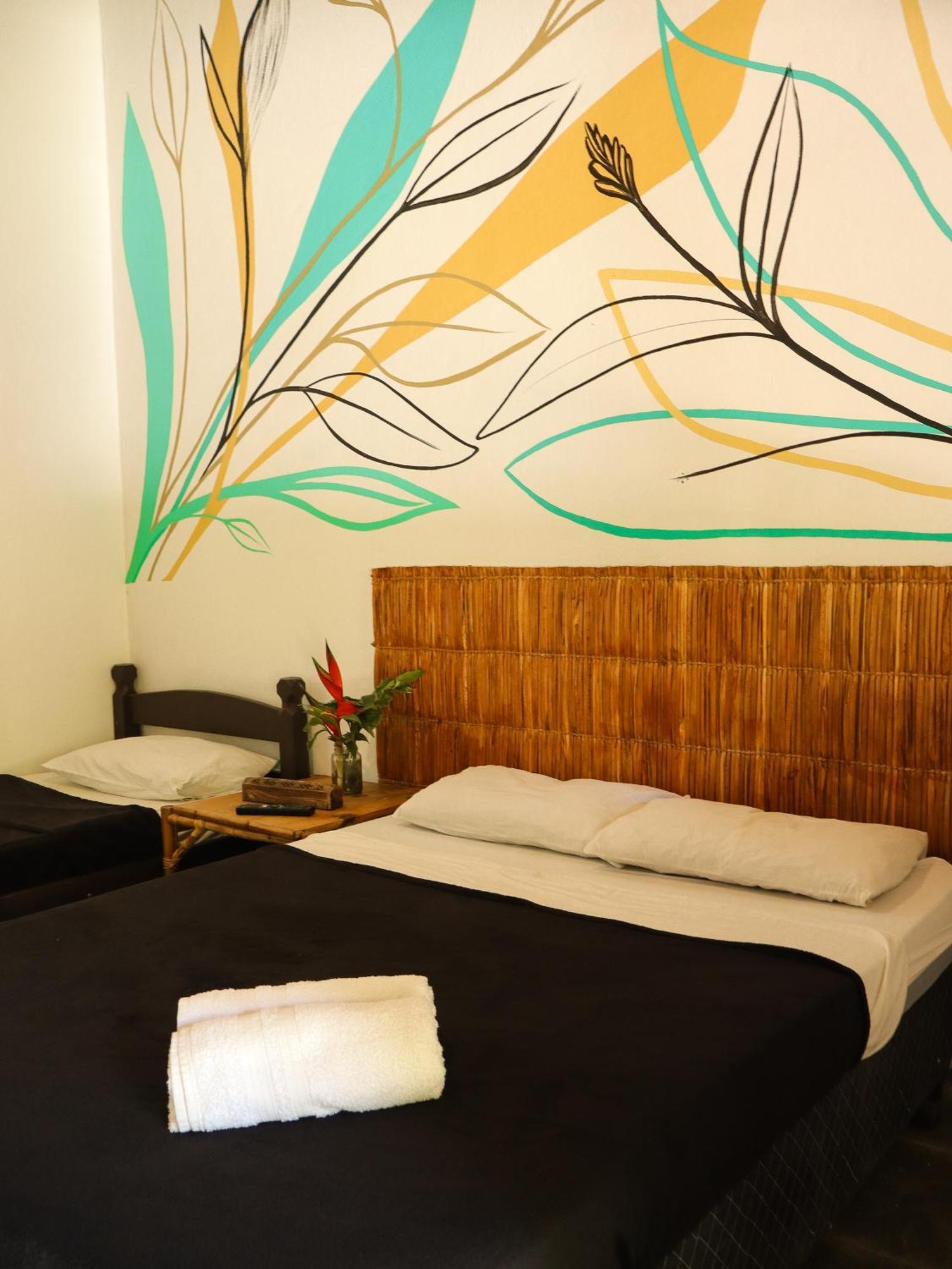 Hostel Marthi Itamambuca ウバトゥバ エクステリア 写真